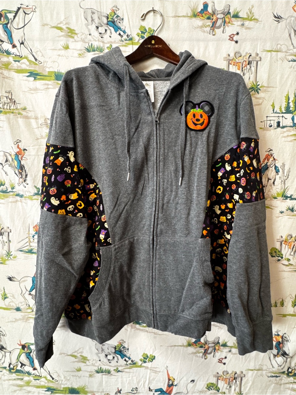 Women’s Disney Halloween Patch Grey Zip-Up Hoodie Jacket size XXL